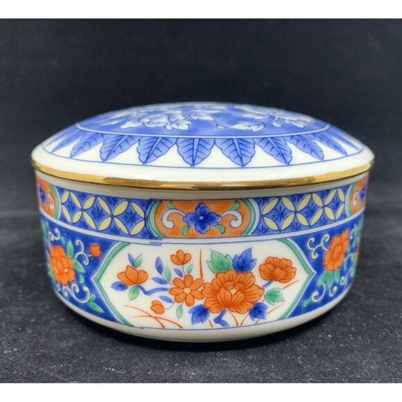 Tiffany & Co Porcelain Trinket Box Imari Style Blue Floral Lid 3.75" Round - Picture 2 of 7